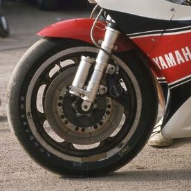 Yamaha-moottoripyörän takapyörä